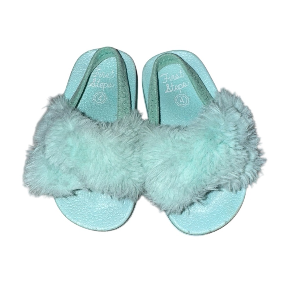 ☀️6/$20☀️ Blue Fluffy Slippers
